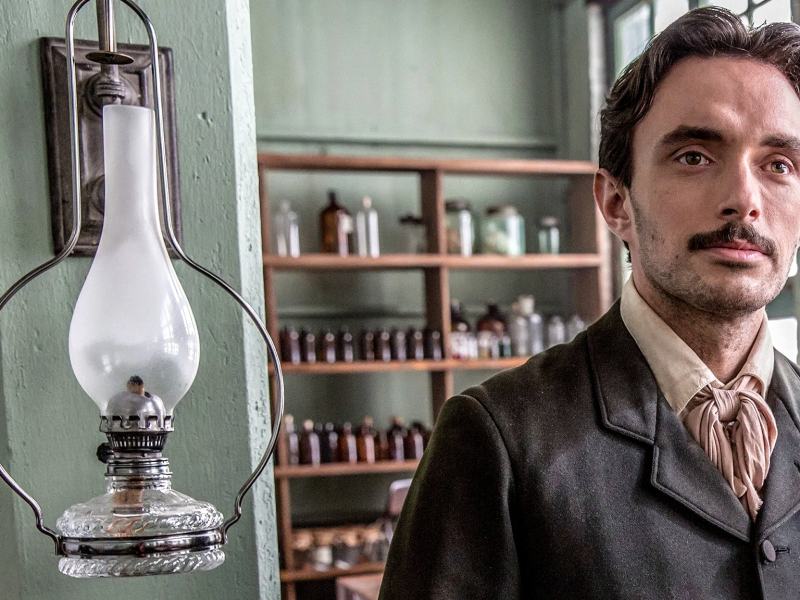 American Genius - Oppenheimer VS Heisenberg - Bomba atomica