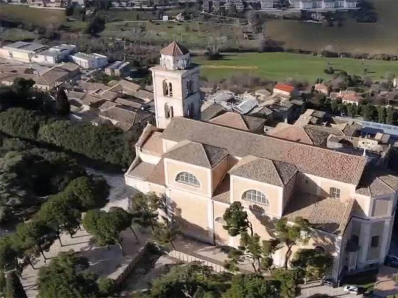 Di là dal fiume e tra gli alberi - Stag. 8 Ep. 5 - Da Fermo