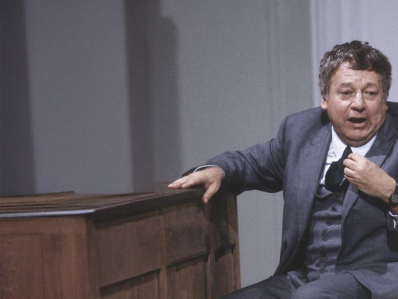 E' tutto falso. Paolo Villaggio: teatro, cabaret e tv