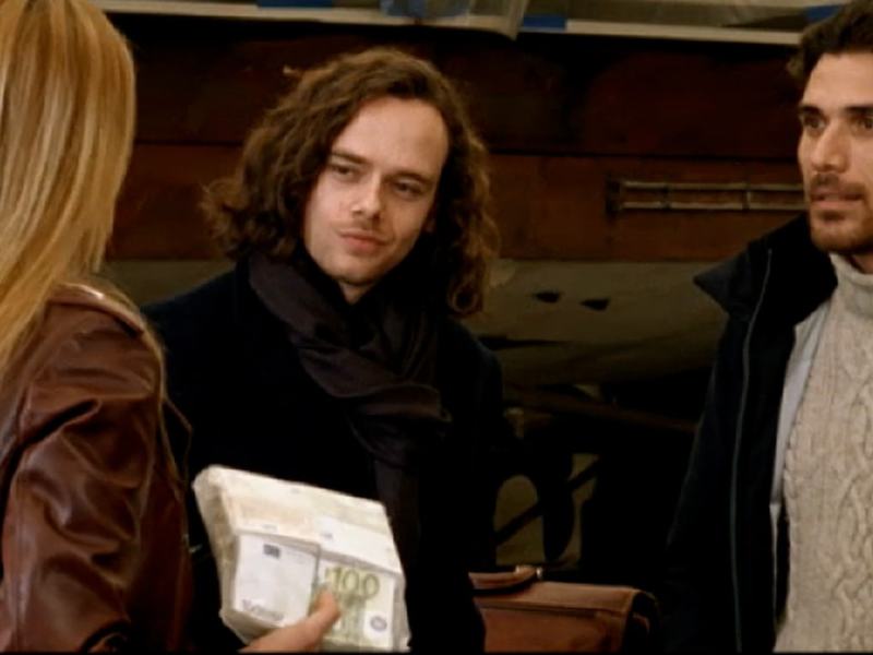 Ho sposato uno sbirro 1 - Stag. 1 Ep. 7 - Mandorle amare