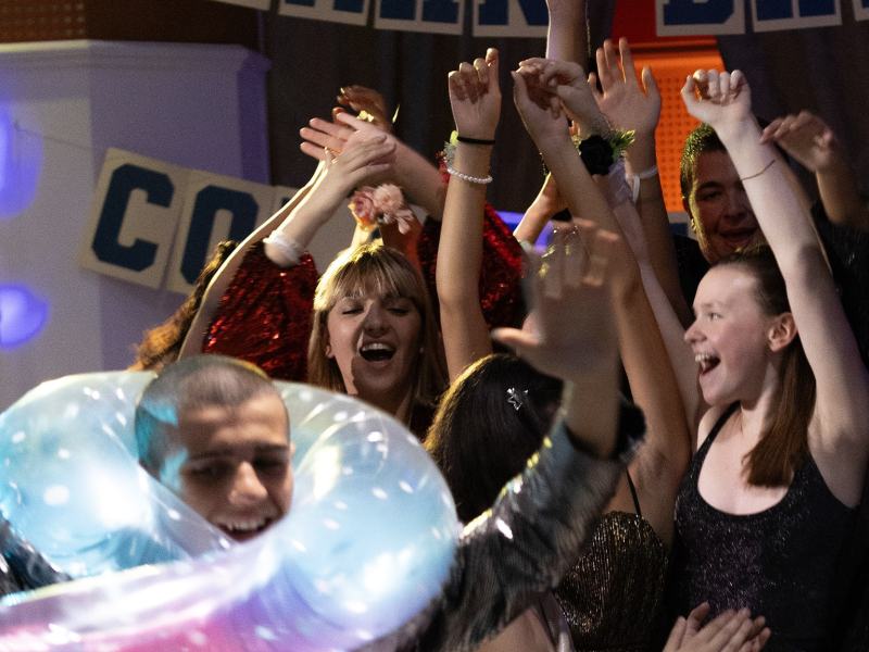 Il Collegio - Stag. 2025 Ep. 8 - Il Gran Ballo del 1990