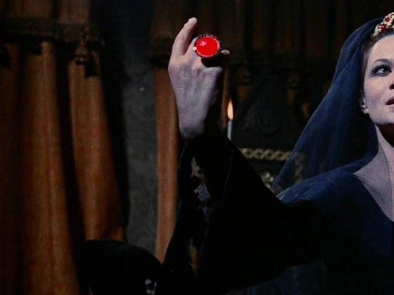 Il plenilunio delle vergini