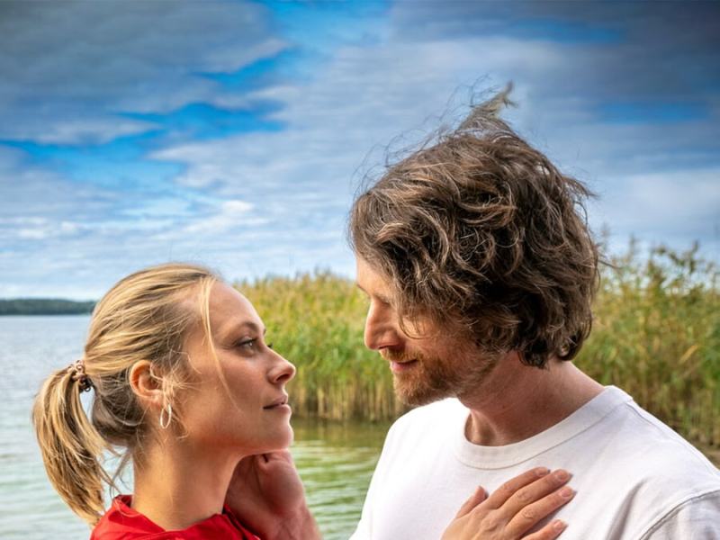 Inga Lindstrom - Hanna and The Good Life