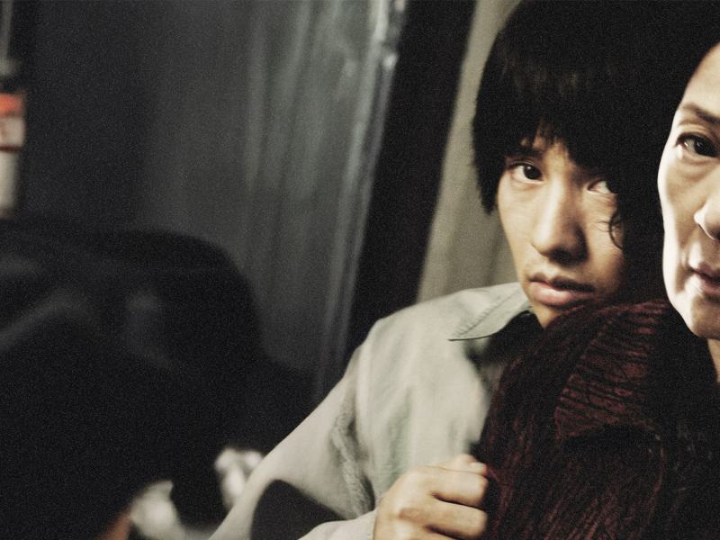 Madre (2009)