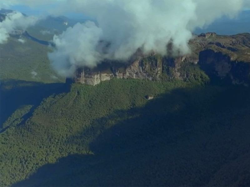 Paradisi da salvare - Stag. 1 Ep. 11 - Canaima, gli Altipiani del Venezuela