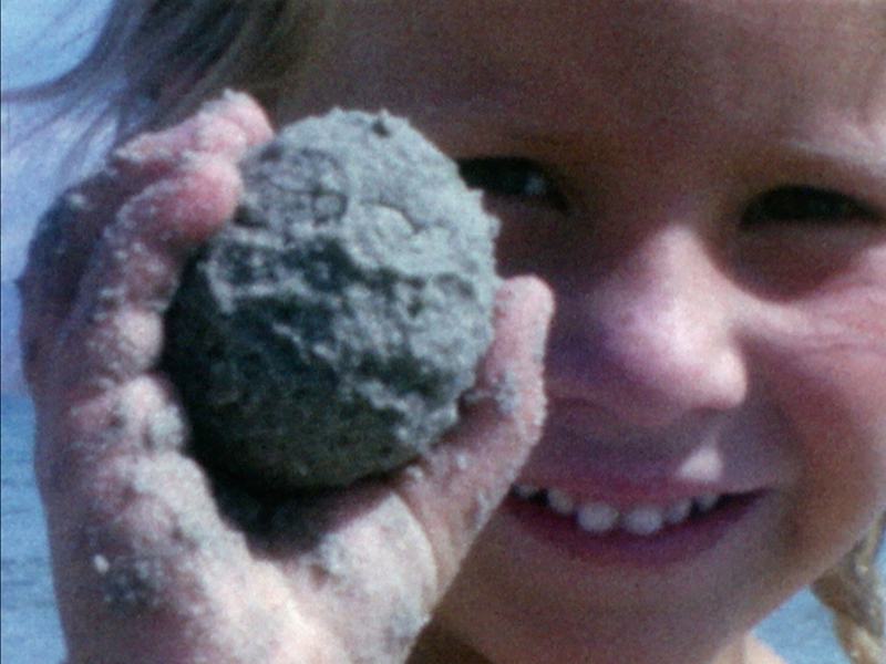 Re-framing home movies - Un modo di sorridere insolito