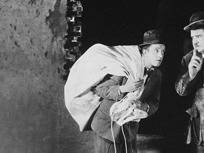 Stanlio e Ollio - Paura al cimitero