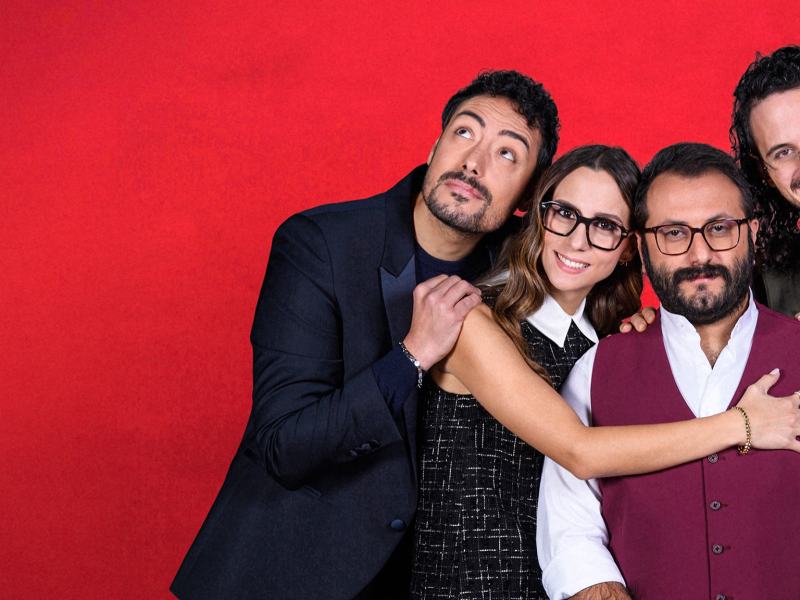 Stasera a letto tardi - Stag. 2026 Ep. 1 - Puntata del 03/03/2026