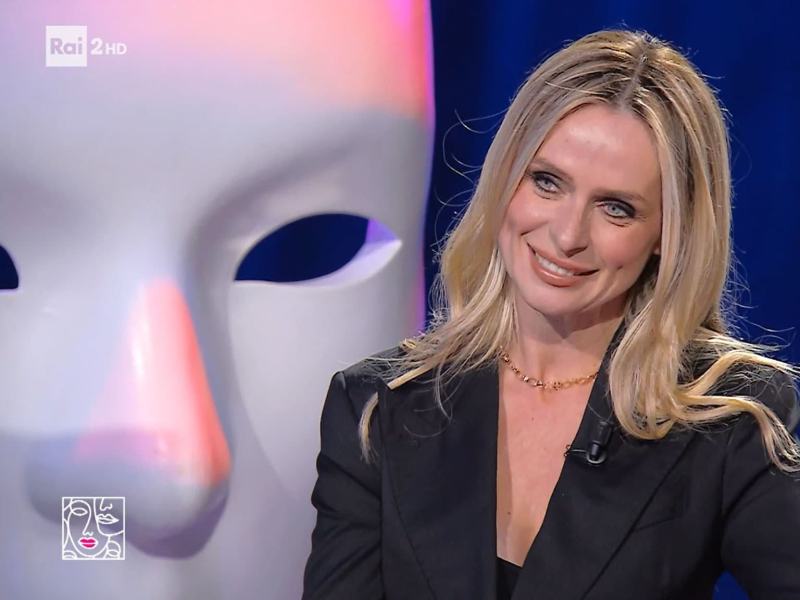 Storie di donne al bivio - Stag. 2023 - Puntata del 15/11/2023