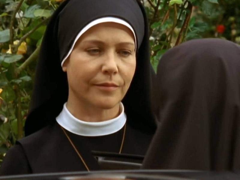 Un ciclone in convento - Stag. 9 Ep. 3 - Il sindaco 'Sparafuoco