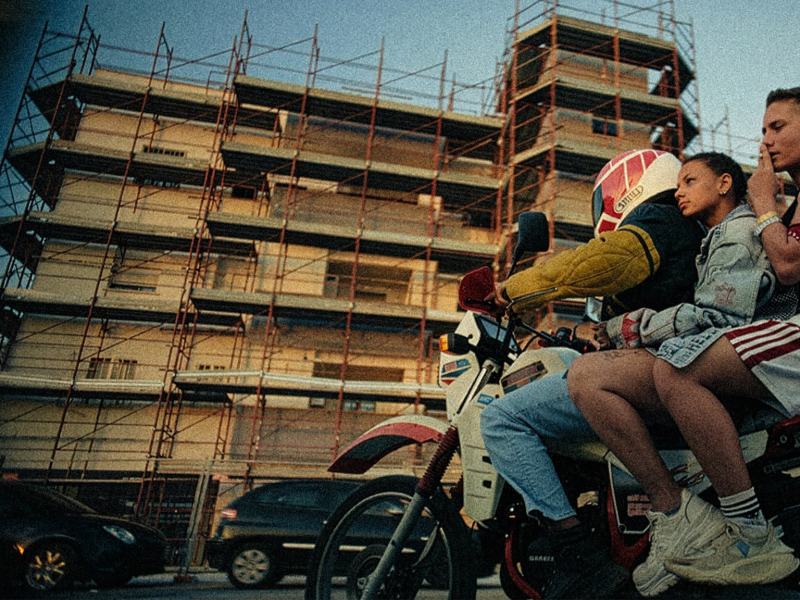 Una sterminata domenica